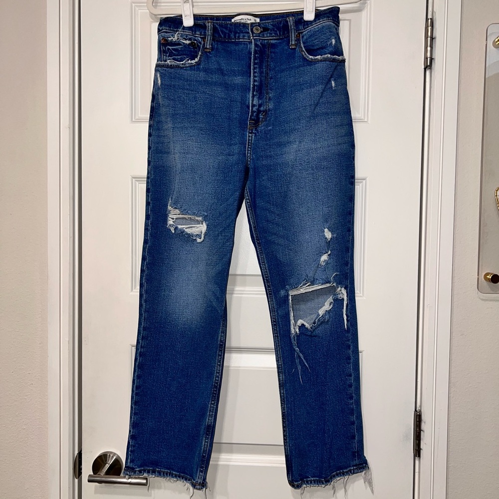 Abercrombie & Fitch Ankle Straight Ultra High Rise Distressed Blue Jeans